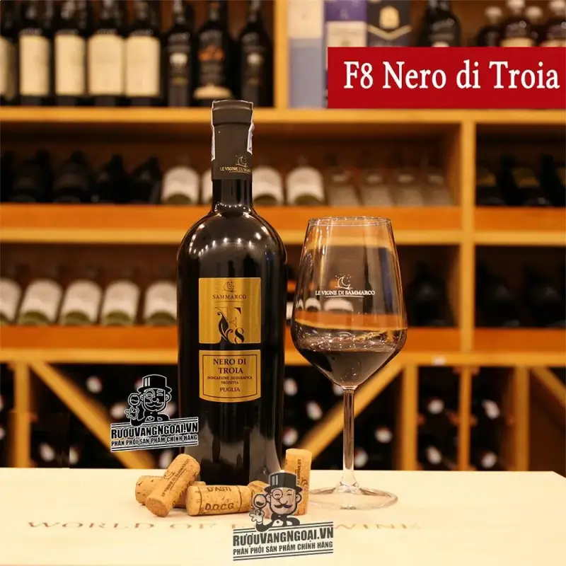 vang y F8 Nero di Troia mau moi
