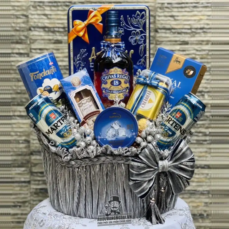 Địa chỉ bán Giỏ Quà Tết Rượu Chivas 18 giá rẻ