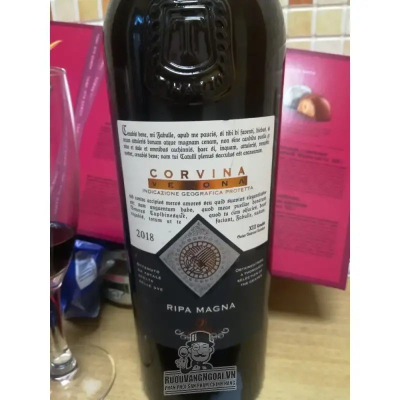 Địa chỉ bán ruou vang y ripa magna corvina igp verona giá rẻ tại Sài Gòn