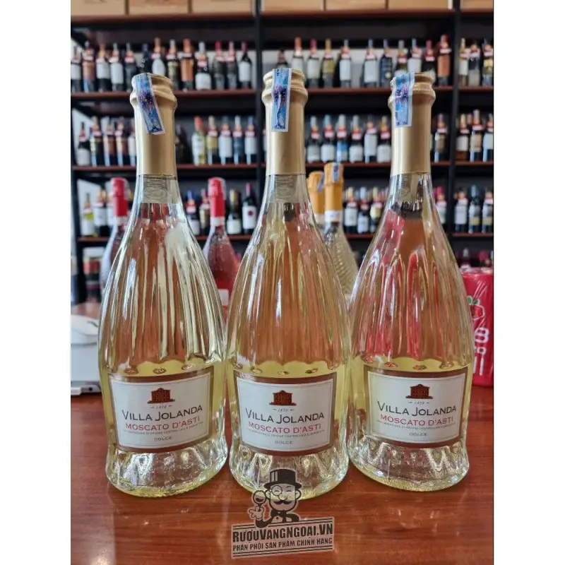 Địa chỉ bán vang y hong villa jolanda moscato rose giá rẻ tại Sài Gòn