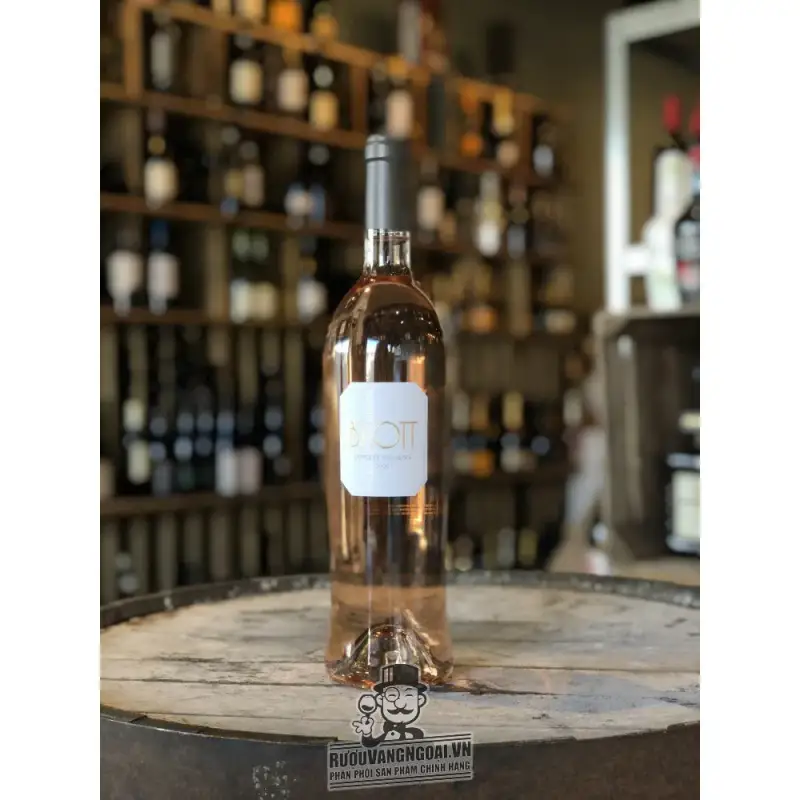 vang phap by ott cotes de provence giá bao nhiêu