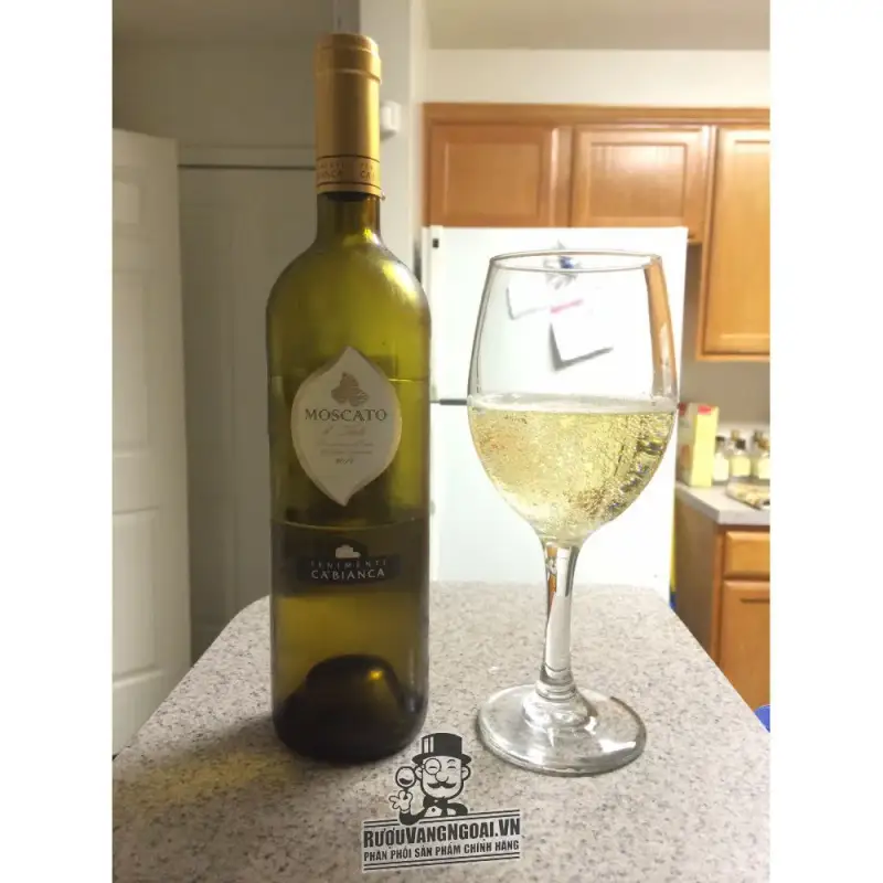 Mua ruou vang moscato dasti tenimenti ca bianca giá rẻ tại Sài Gòn