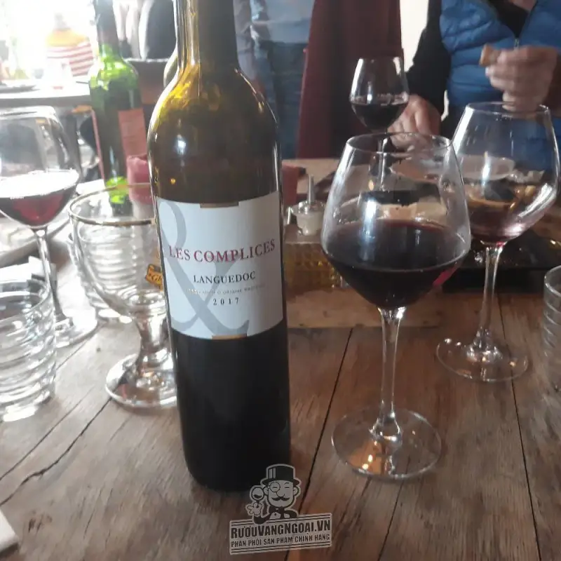 Địa chỉ mua vang phap les complices languedoc giá rẻ nhất