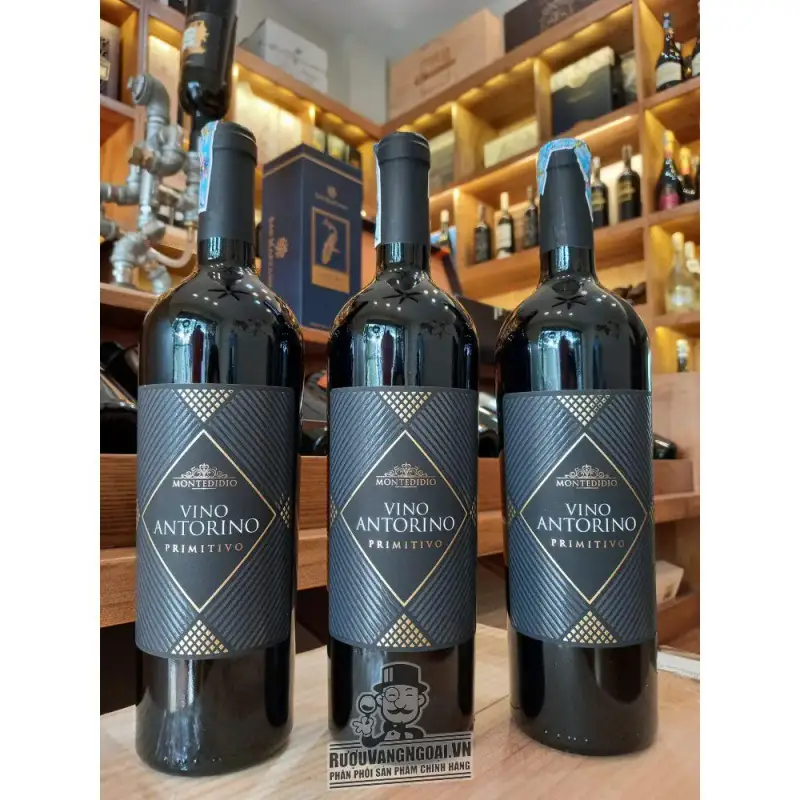 Giá vang y vino antorino montedidio primitivo chinh hang