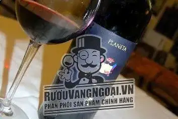 Vang ý Planeta Santa Cecilia Doc Noto