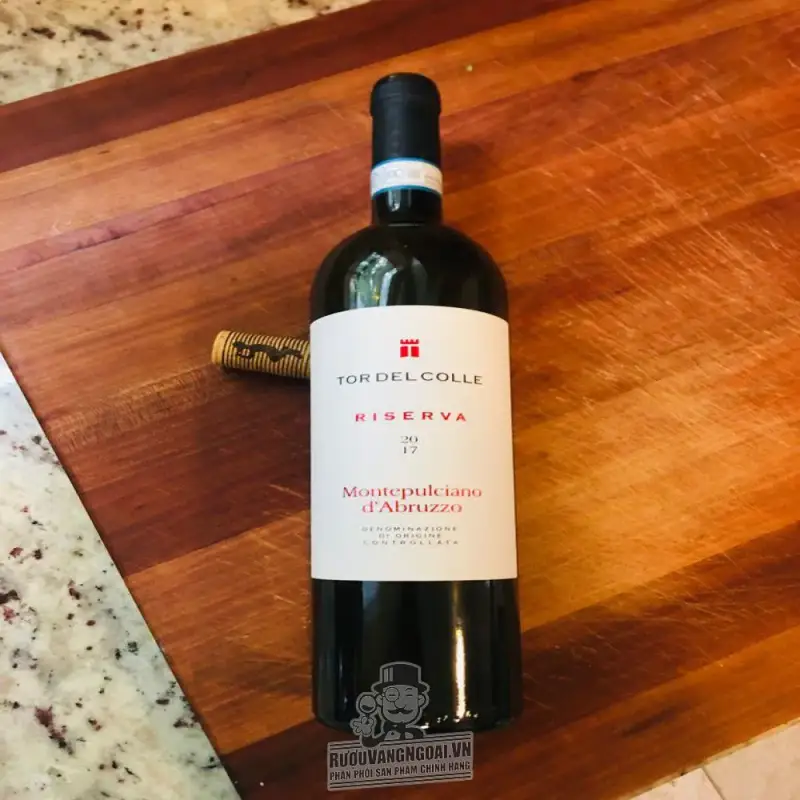 Mua ruou vang montepulciano darbruzzo riserva giá rẻ tại Sài Gòn