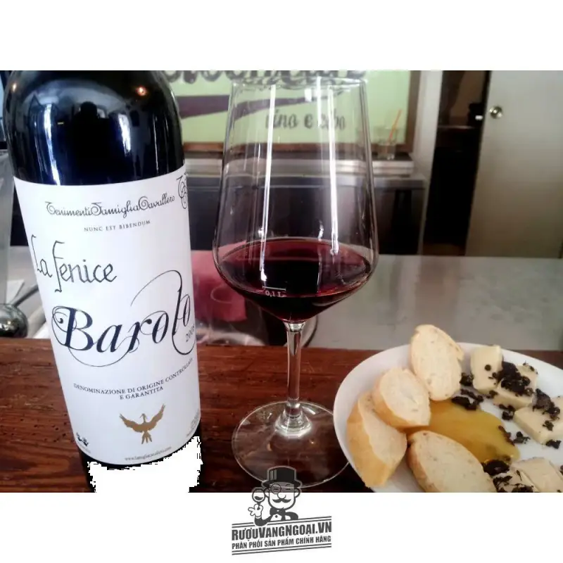 Giá vang y barolo la fenice
