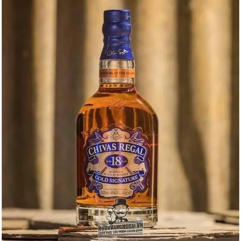 Địa chỉ bán ruou chivas gold signature xach tay chinh hang giá rẻ tại Hà Nội