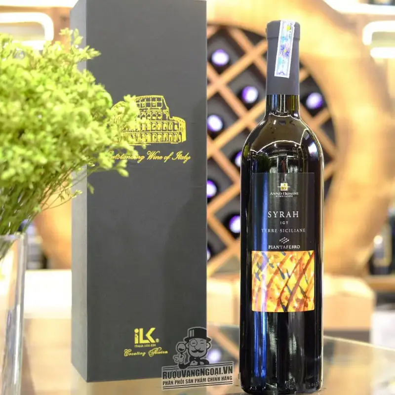 Địa chỉ bán ruou vang do chat syrah igt terre siciliane giá rẻ tại Sài Gòn