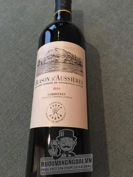 2016 Château d‘Aussieres Corbières Blason d‘Aussières, France ...