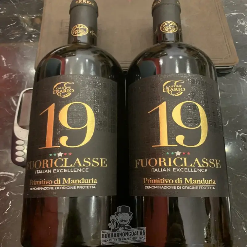 ruou-vang-y-19-fuoriclasse-primitivo-di-manduria-19-do