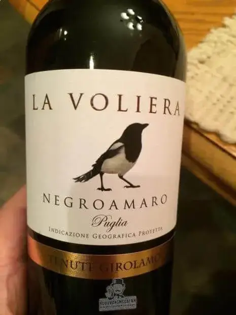 Rượu vang La Voliera Salice Salentino Negroamaro