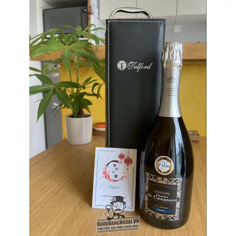 Địa chỉ bán ruou champagne charles de cazanove millesime giá rẻ tại Hà Nội