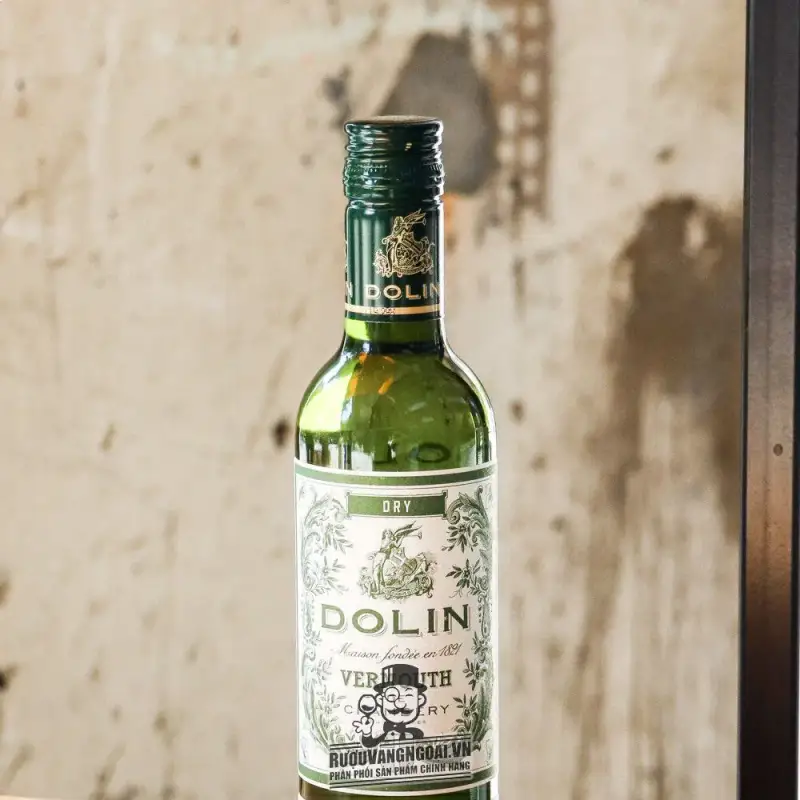Giá vang phap dolin vermouth de chambery dry