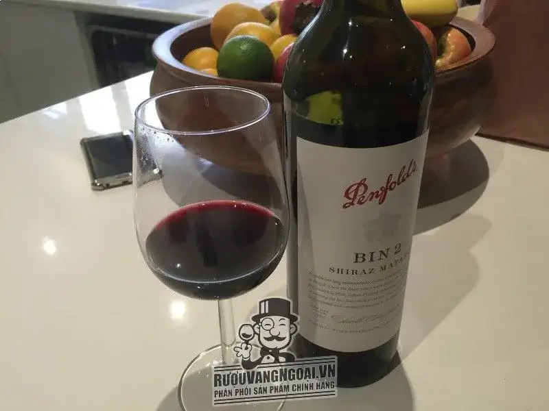 Vang Úc Penfolds BIN 2
