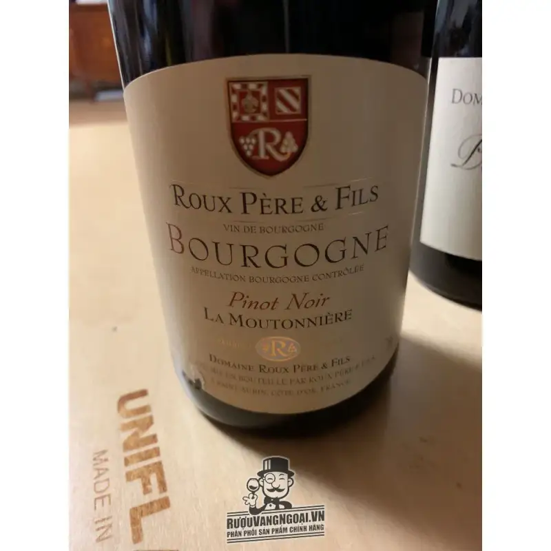 Mua vang phap roux pere fils bourgogne pinot noir la moutonniere giá rẻ tại Sài Gòn