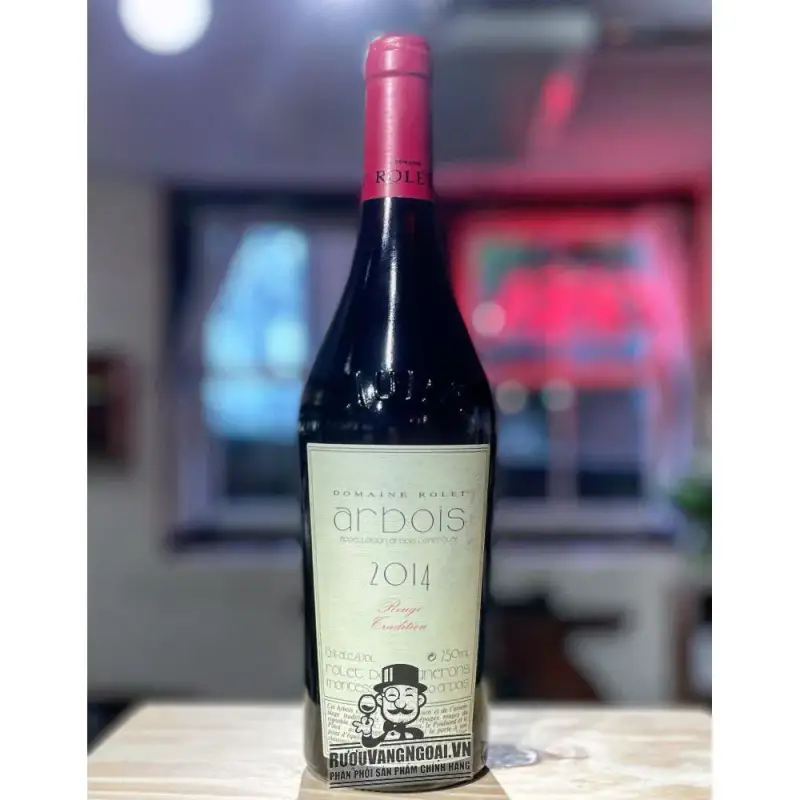 Mua vang phap arbois domaine rolet trousseau giá rẻ tại Sài Gòn