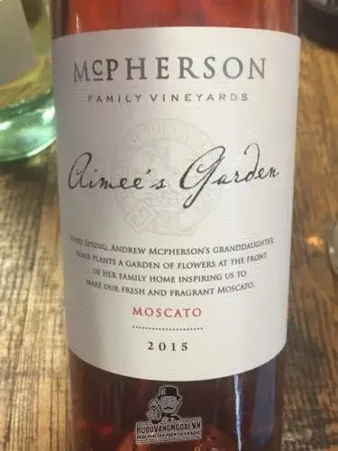 Rượu vang McPherson Aimee