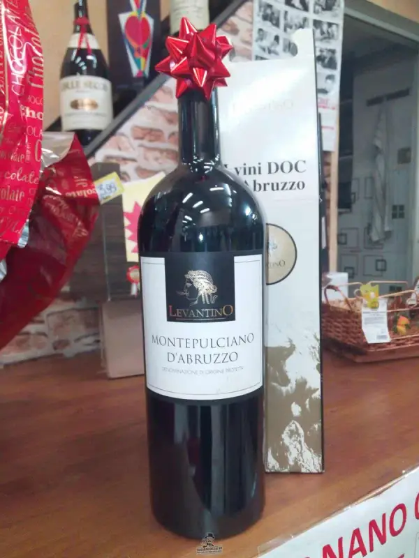 Vang Ý Levantino Montepulciano D