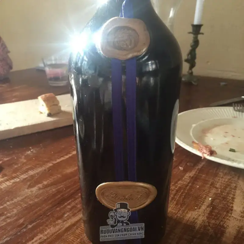 Địa chỉ bán ruou vang y salvano langhe trabuch giá rẻ tại Sài Gòn