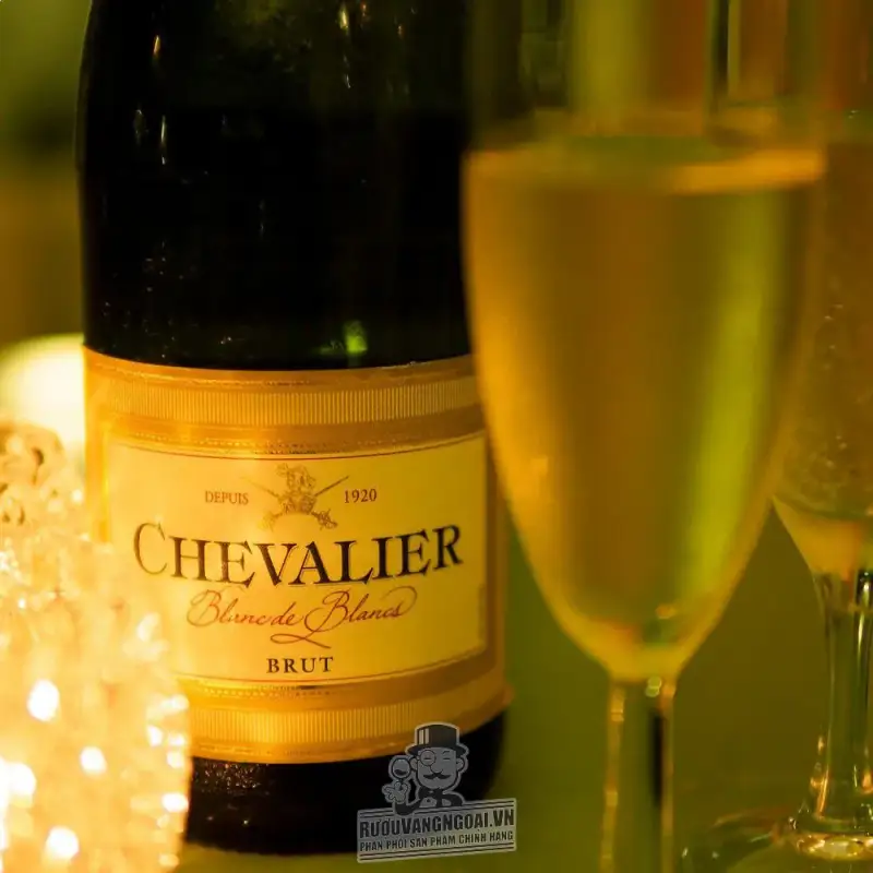 Rượu vang nổ Chevalier Blanc De Blancs Brut uống ngon