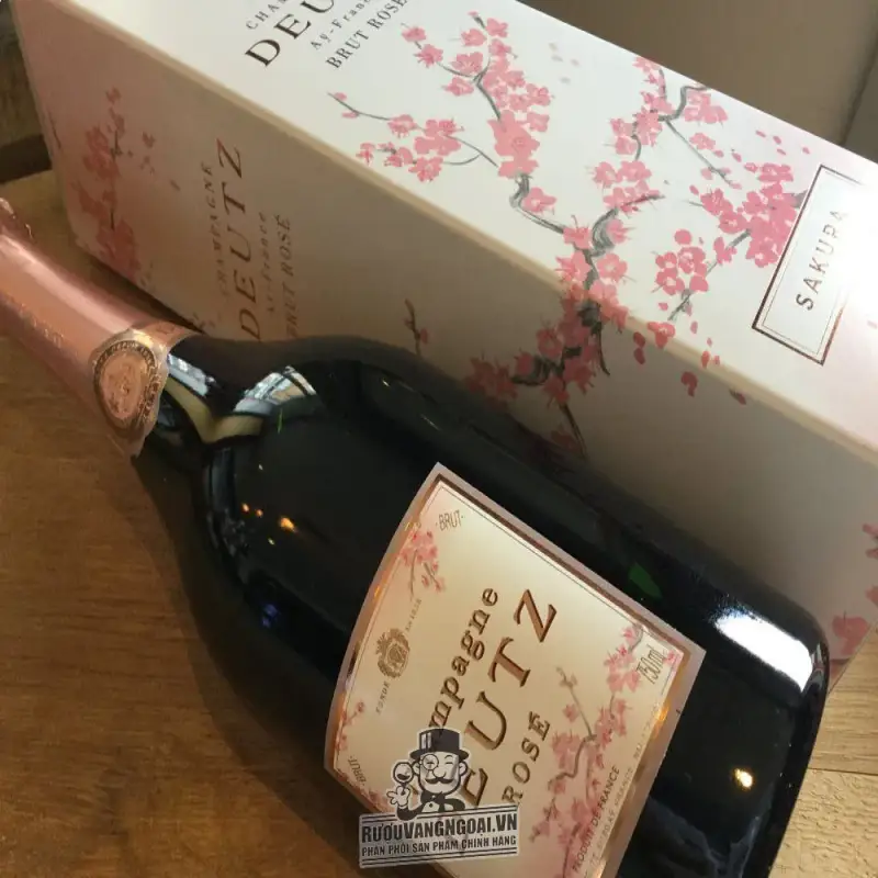 Địa chỉ mua ruou champagne deutz brut classic rose sakura giá rẻ nhất