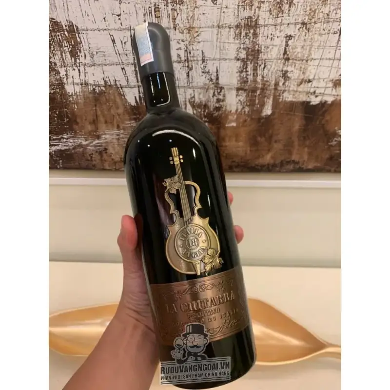 Rượu vang La Chitarra Primitivo 18% - Vang Cây Đàn