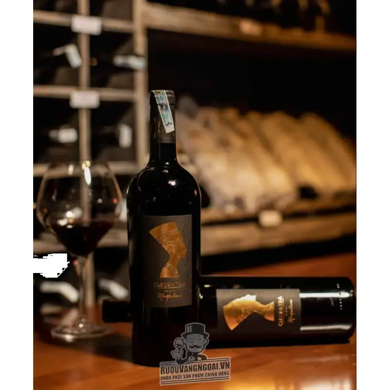 Giá ruou vang cleopatra montepulciano