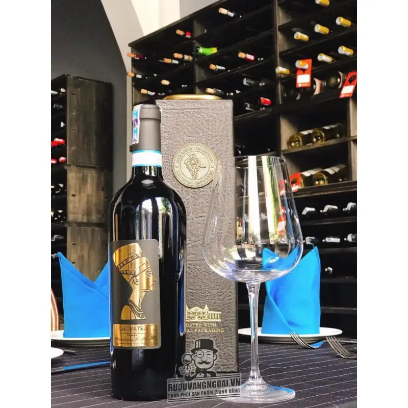 ruou vang cleopatra montepulciano giá bao nhiêu