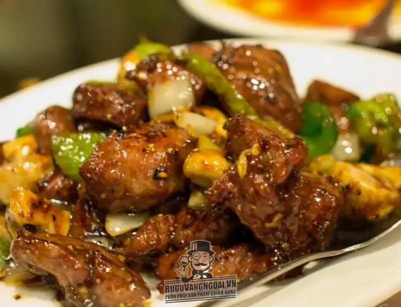 Cách làm bò sốt tiêu đen mềm ngon